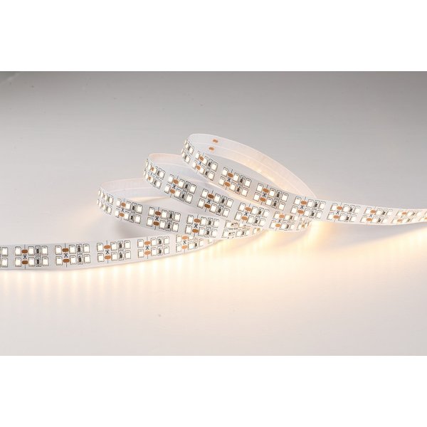fita de led dupla 240 leds 23 7w ligada